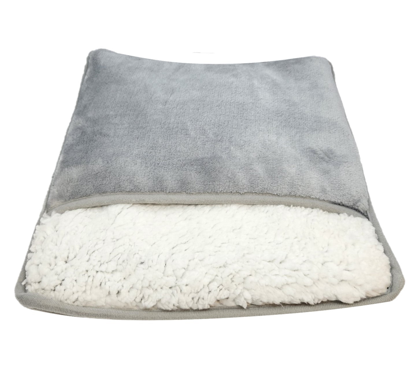 Fryser du om fötterna? Unna dig denna fotvärmare som är liten och smidig. Ansluts snabbt och enkelt via USB sladd