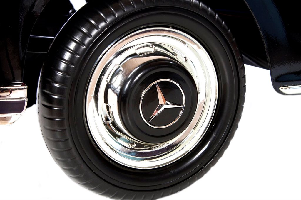 Mercedes 300S Elbil för barn