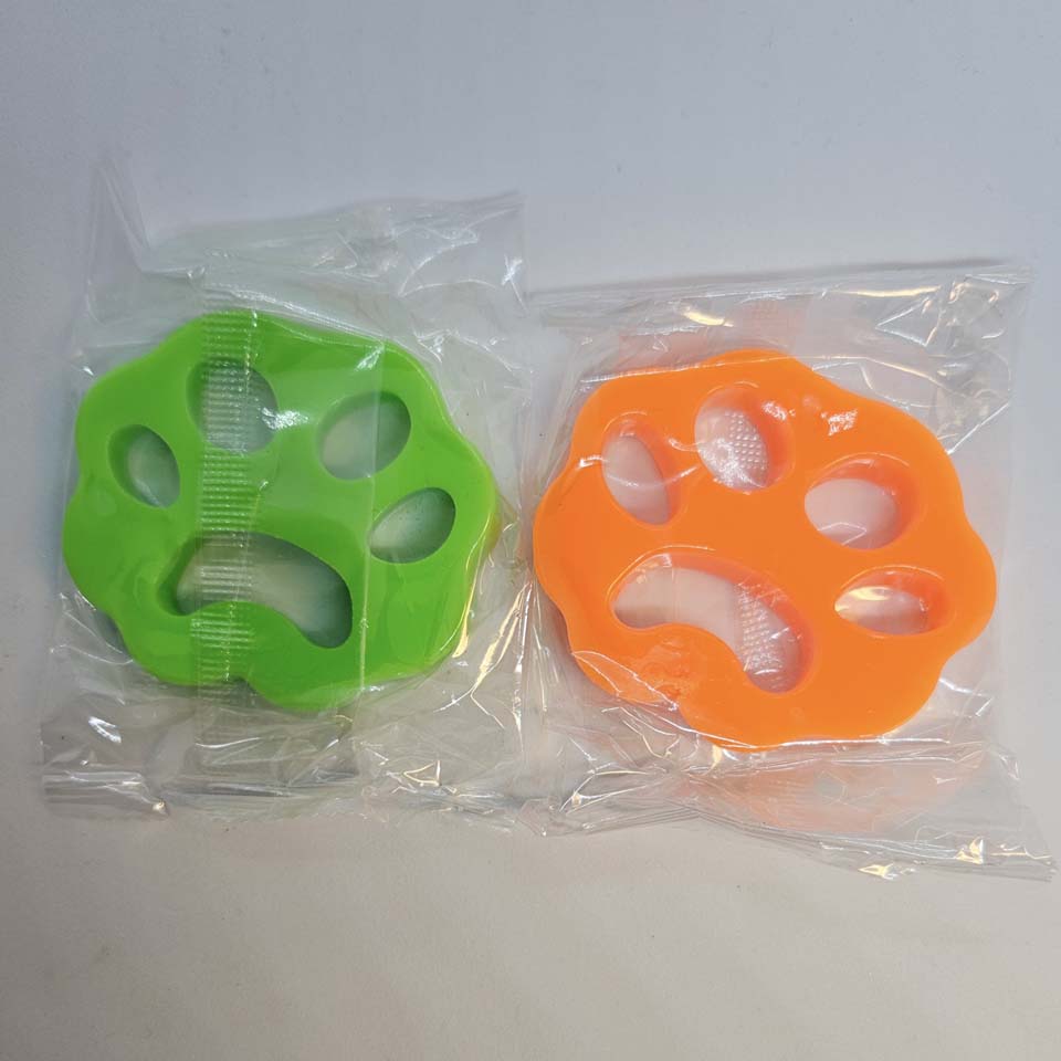 2pack Pälsborttagare för diverse djurhår så som exempelvis katt, hund, hamster eller andra djur. Säljs i 4pack och fungerar perfekt i tvättmaskinen och är även återanvändningsbar