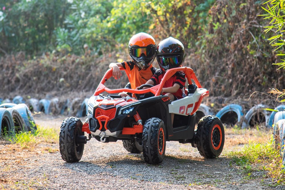 Can-Am Maverick UTV för barn 24V – 4x200W motorer, 2-sits, gummidäck
