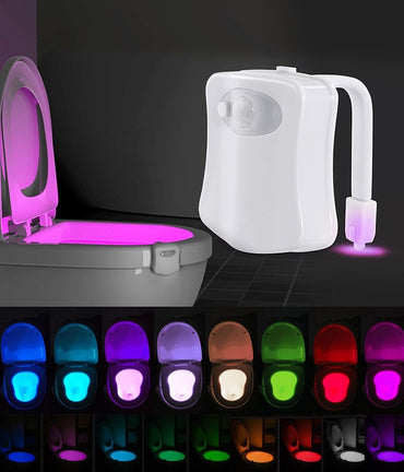 Ledljus för toalettstolen, finns att välja på 16olika slags färger på skenet. På exempelbilden är det lila sken. Den har även inbyggd rörelsesensor för en automatisk tändning på natten.
