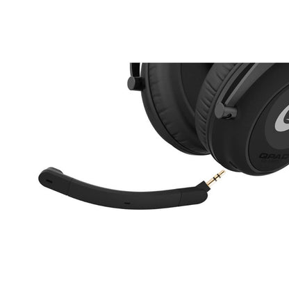 QPAD Gaming headset som visar att mikrofonen är avtagbar